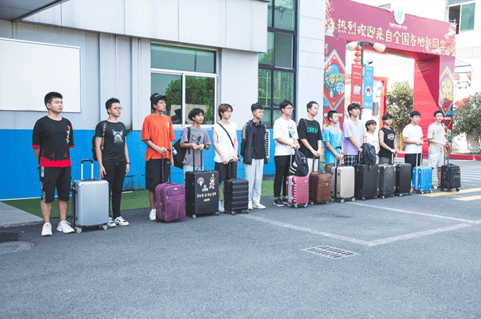 <b>杭州萬(wàn)通學(xué)校的朋友圈，</b>