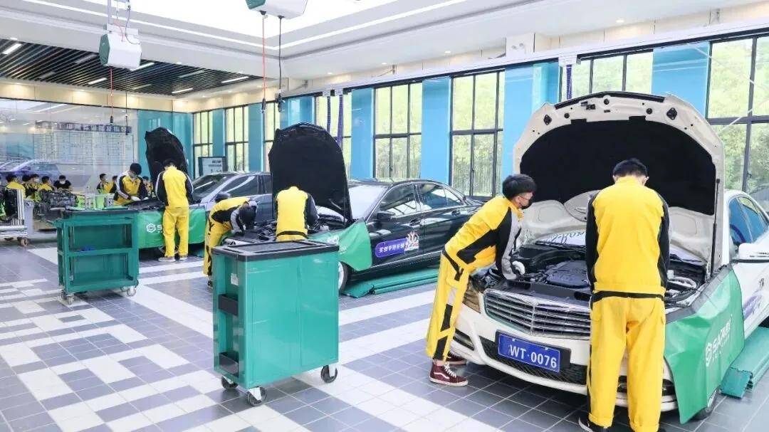 <b>【汽修≠修車】還在認為汽修＝修車？別讓偏見</b>